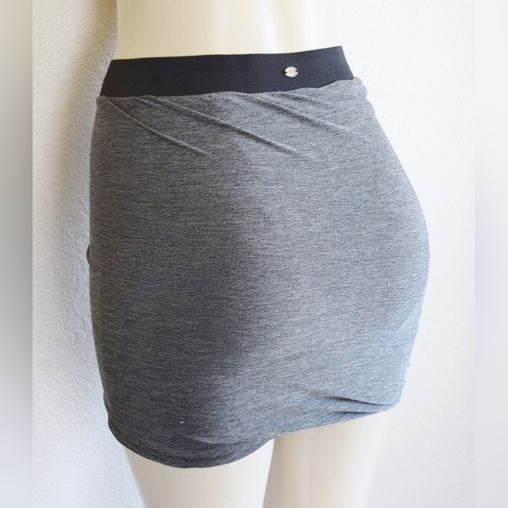 SUPER STRETCHY BODYCON GUESS JERSEY MINI SKIRT - Picture 2 of 6